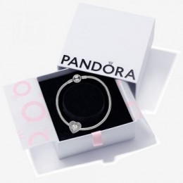 Pandora Jewelry Layered Heart Silver Bracelet & Charm Gift Set B801419